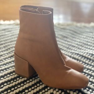Free people boots!! NEW